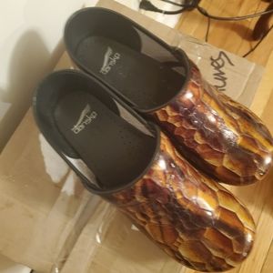 Dansko shoes